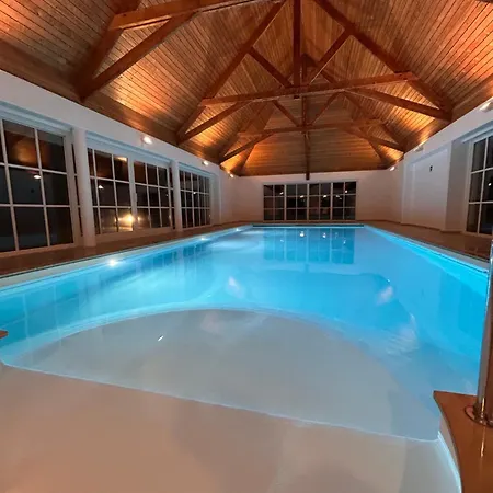 Apartment Luxury Tennis Gardens Zoute With Heated Swimming Pool At 200m From The With 2 Parking Places